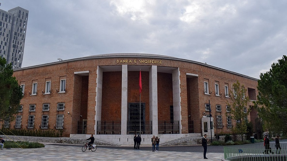 Fondi i Nderhyrjes se Jashtezakonshme ne banka arrin ne 40 mln euro